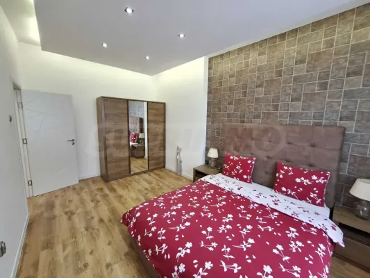 Spacious, Fully Furnished Apartment with Parking in Varna Center - Image 3