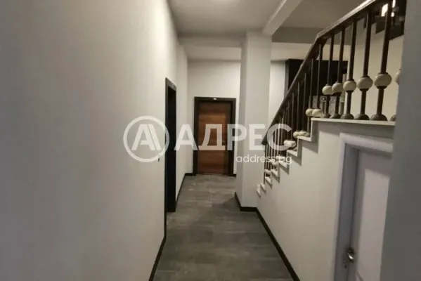 Spacious 2-Bedroom Apartment in Burgas, Bulgaria - Bright & Modern - Image 2