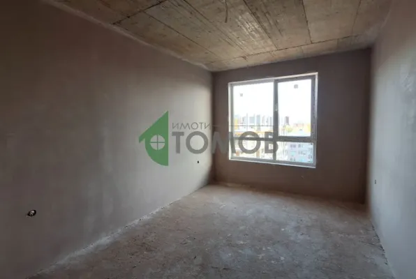 Spacious 3-Bedroom Apartment in New Stara Zagora, Bulgaria - Image 3