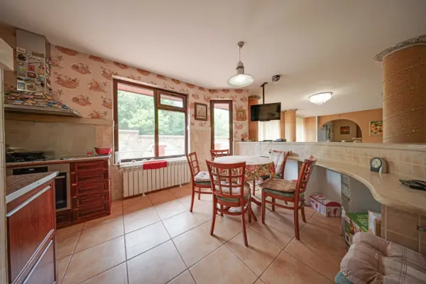 Spacious House w/ Mountain Views in Boyana, Sofia - Image 3