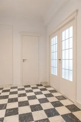 Parc Brugmann: Renovated Apartment With Stunning Terraces. - Image 5