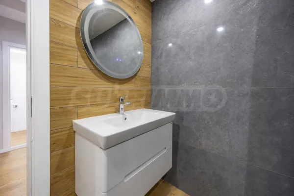 Stylish Sofia Apartment – Central Location &amp; Views - Image 5