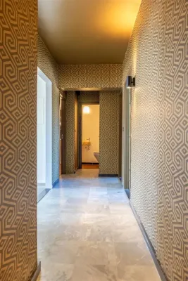 Bright 3-Bedroom Penthouse with Terraces & Parking in Ukkel - Image 3