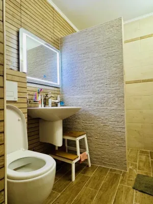 Fully furnished 3-bedroom apartment in Burgas, Bulgaria - Image 2