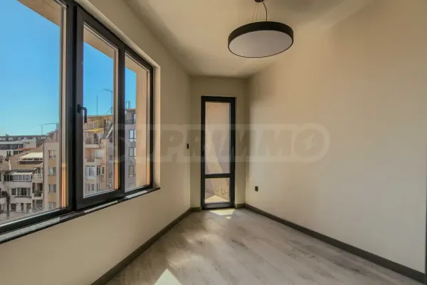 Spacious 3-Bedroom Apartment in Plovdiv's Gagarin Area. - Image 1