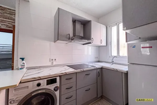 Apartment for sale in Almería - Image 1