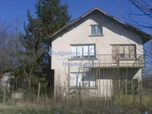 Sunny Bulgarian House with Garden Near Montana - 160m2 - Image 3