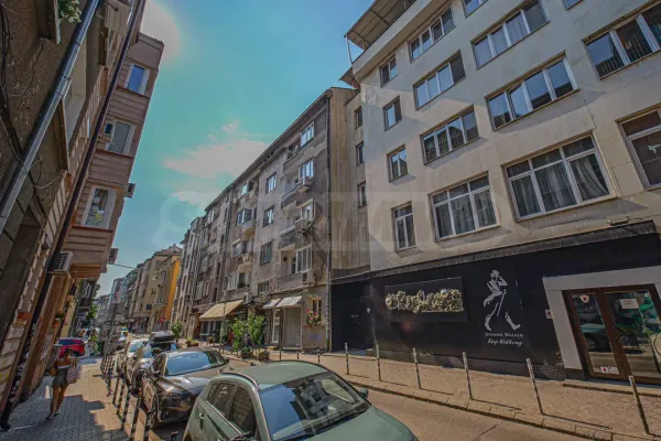 Sofia Center Apartment - Prime Location - Image 5