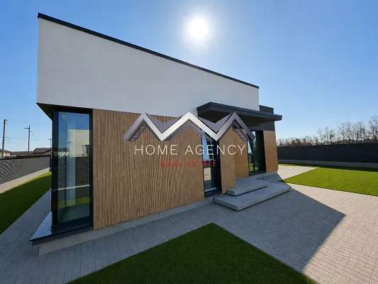 House for sale in Balotesti - Image 1