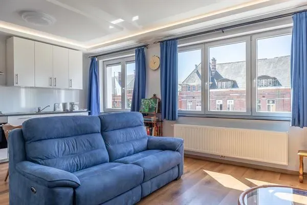 Bright New 2-Bedroom Penthouse Apartment in Elsene, Brussels - Image 5