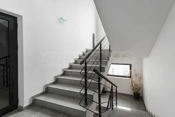 Apartment for sale in Varna - Image 3