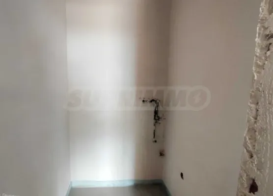 Modern apartment in Plovdiv's 'Kuchek Paris'. - Image 1