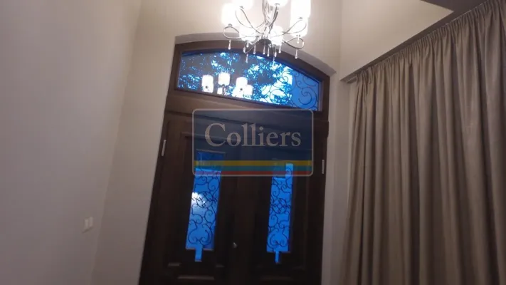 Spacious 5-Bedroom Apartment in Belgrade's Senjak District - Image 3