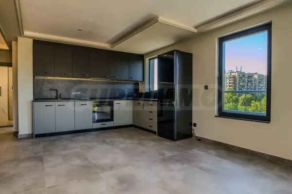 Spacious 3-Bedroom Apartment in Plovdiv's Gagarin Area. - Image 2
