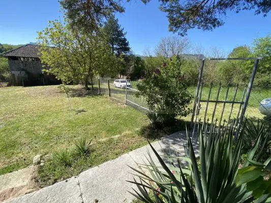 Spacious House with Mountain Views in Borovitsa - Image 3