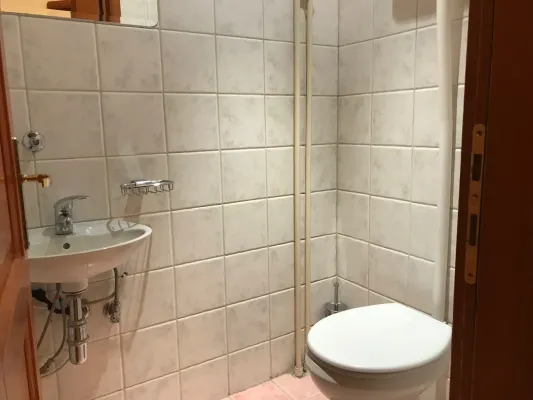 Spacious 3-Bedroom Apartment in Belgrade, Excellent Location - Image 5