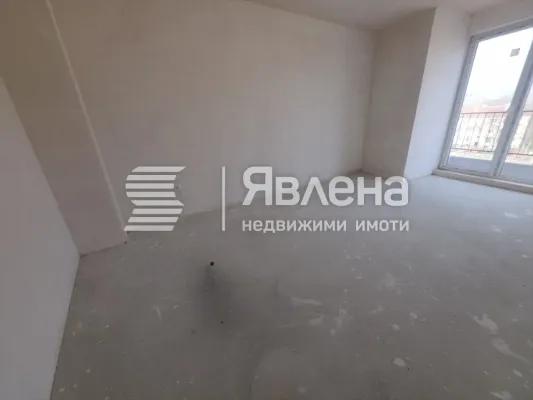Spacious Apartment in Varna City Center – Panoramic Views! - Image 4