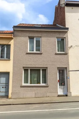 Charming 2-Bed House in Ukkel with Garden & Development Potential - Image 3