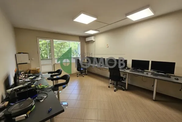 Spacious 1-Bedroom Apartment in Central Stara Zagora – 60m² - Image 3