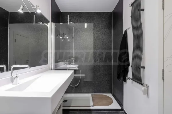 Spacious Two-Level Apartment in Kırşıyakı, Plovdiv. - Image 2