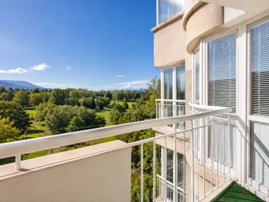 Lozeneț Apartment: Park &amp; Mountain Views - Image 5