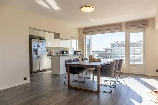 Bright 3-Bedroom Penthouse with Terraces & Parking in Ukkel - Image 5
