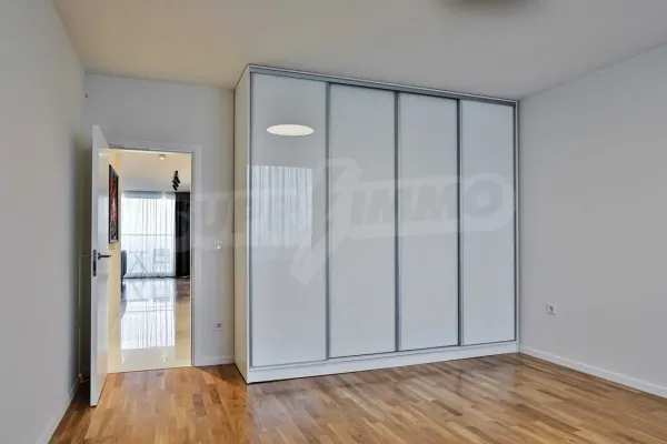 Luxury Sofia Apartment - 'Building of the Year' - Image 3