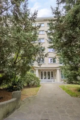 Apartment for rent in Elsene - Image 1