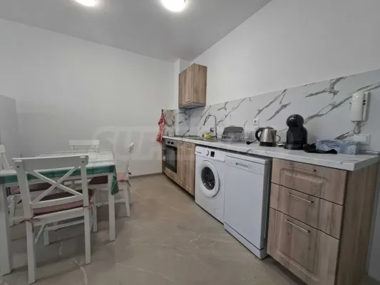 Beachfront Sozopol Apartment with Stunning Sea Views - Image 3