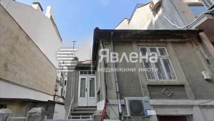 Bright Varna Apartment: Two Bedrooms, Ideal Location. - Image 1