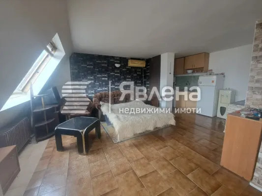 Bright Varna Apartment in Central Post District - Unfurnished - Image 1