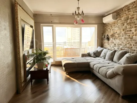 Apartment for sale in Burgas - Image 1