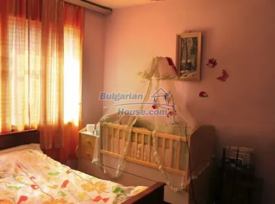 Spacious Stara Zagora Home: 230m² – Central Location - Image 3