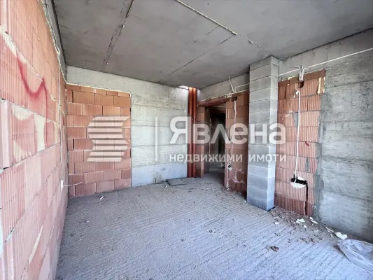 Spacious Panoramic Apartment with Stunning Sea Views in Varna - Image 5