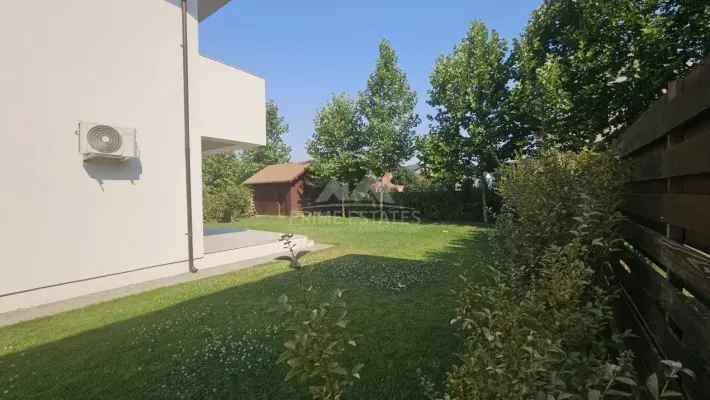 House for rent in Corbeanca - Image 4