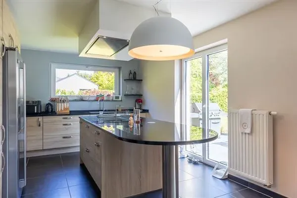 Spacious Villa with Garden and Solar Panels - Sint-Genesius-Rode - Image 5