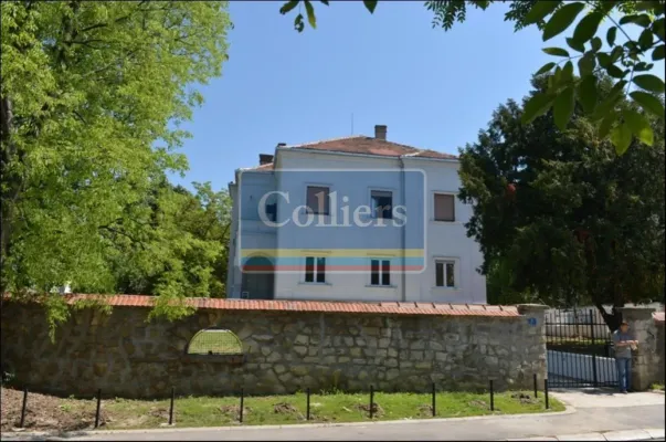 Spacious Apartment in Belgrade's Prime Location - 4 Bedrooms - Image 5