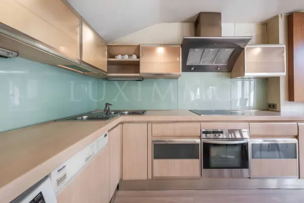 Apartment for sale in Varna - Image 4