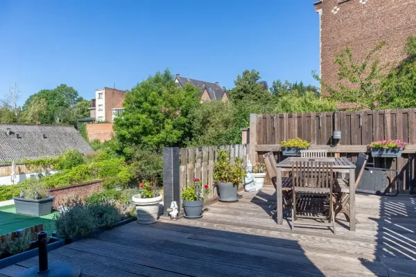 Saint-Job Terrace Penthouse: Bright Apartment in Ukkel - Image 1