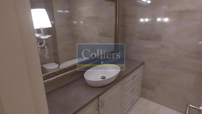 Spacious 5-Bedroom Apartment in Belgrade's Senjak District - Image 2