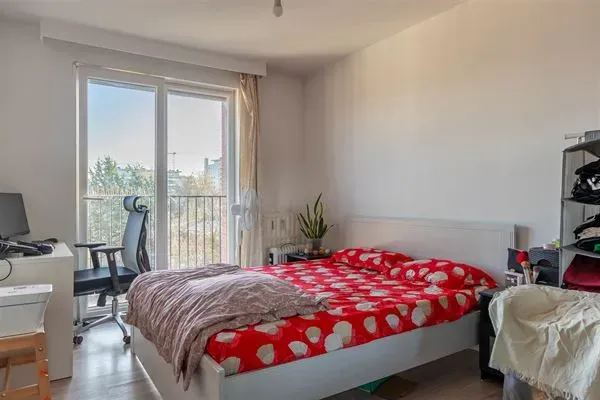 Charming Apartment with Double Terrace in Evere - Perfect for Living - Image 1