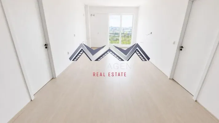 Spacious 3-Bedroom Apartment in New Otopeni Development – For Sale - Image 5