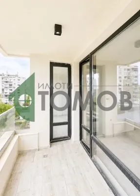 Spacious 3-Bedroom Apartment in New "Ayazmoto" Complex, Stara Zagora - Image 4
