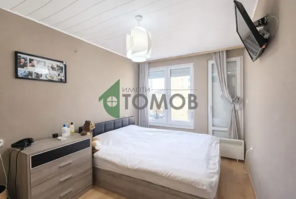 Spacious 3-Bedroom Fully Furnished Apartment in Stara Zagora Center - Image 1