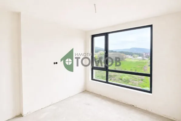 Spacious 3-Bedroom Apartment in New "Ayazmoto" Complex, Stara Zagora - Image 3