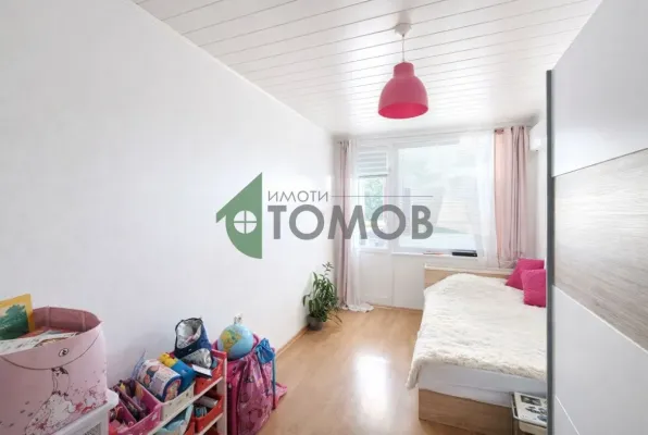 Spacious 3-Bedroom Fully Furnished Apartment in Stara Zagora Center - Image 4