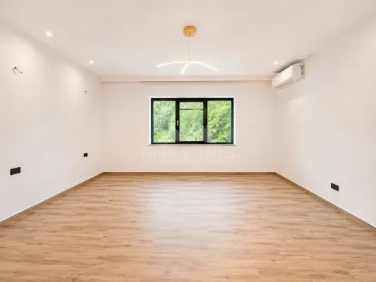 Spacious 2-Bedroom Apartment in Băneasa – Aerogării for Sale - Image 2