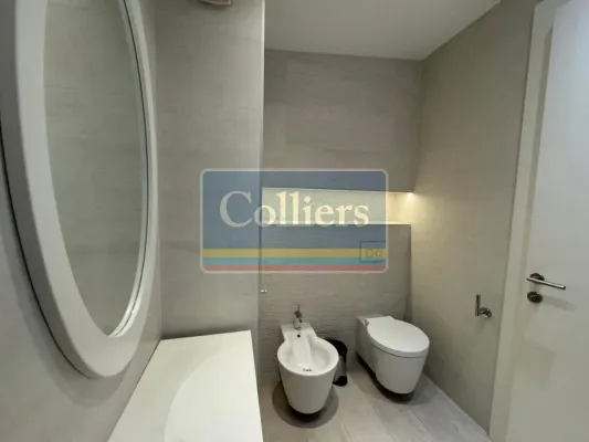 Luxurious Penthouse Apartment with Stunning Views in Belgrade's Vračar - Image 4
