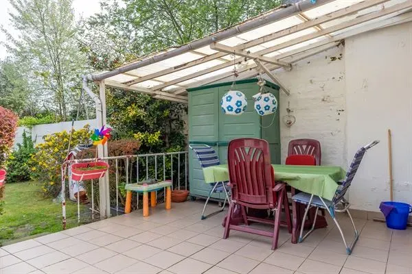 Charming 2-Bed House in Ukkel with Garden & Development Potential - Image 4