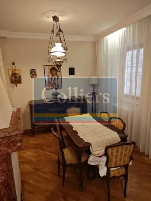 Spacious Belgrade Estate: 10 Bedrooms, Luxury Home for Sale - Image 5